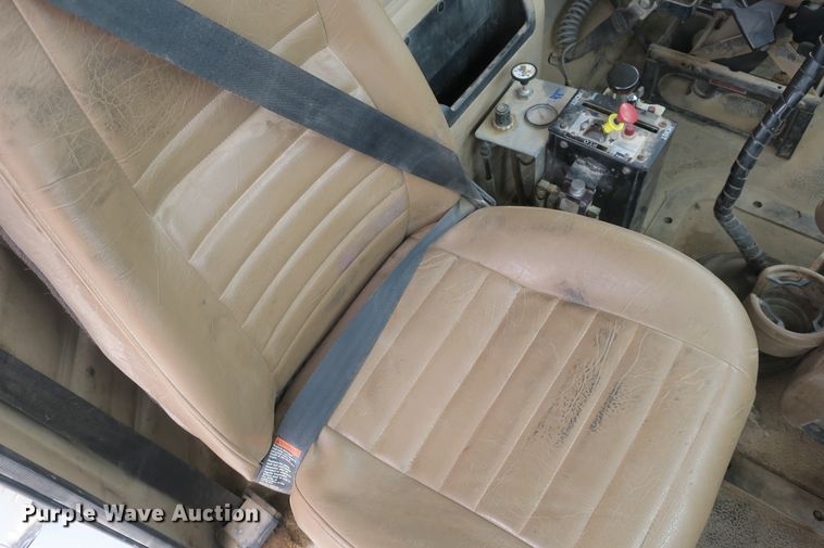 image for item EA9324 2007 Mack Granite CV713 dump truck