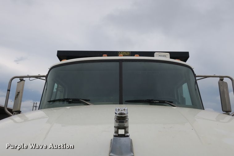 image for item EA9324 2007 Mack Granite CV713 dump truck