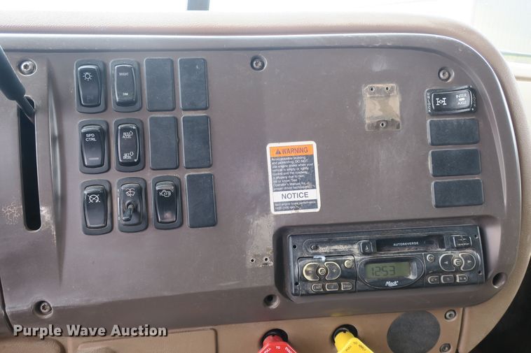 image for item EA9324 2007 Mack Granite CV713 dump truck