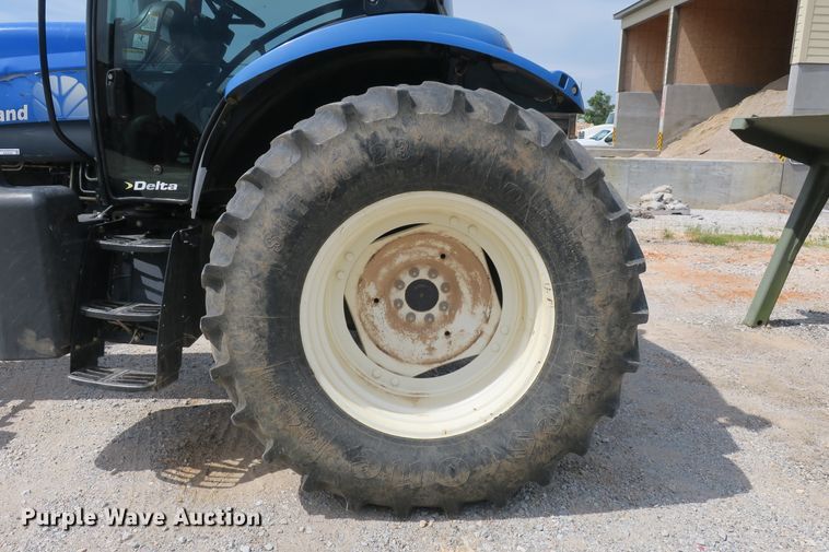 image for item EA9325 New Holland T6030 tractor