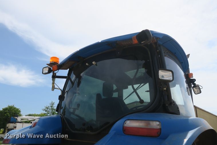 image for item EA9325 New Holland T6030 tractor