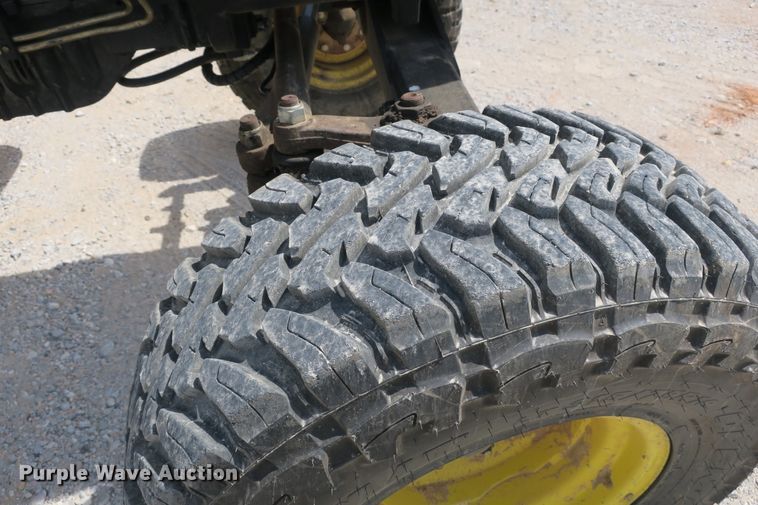 image for item EA9325 New Holland T6030 tractor