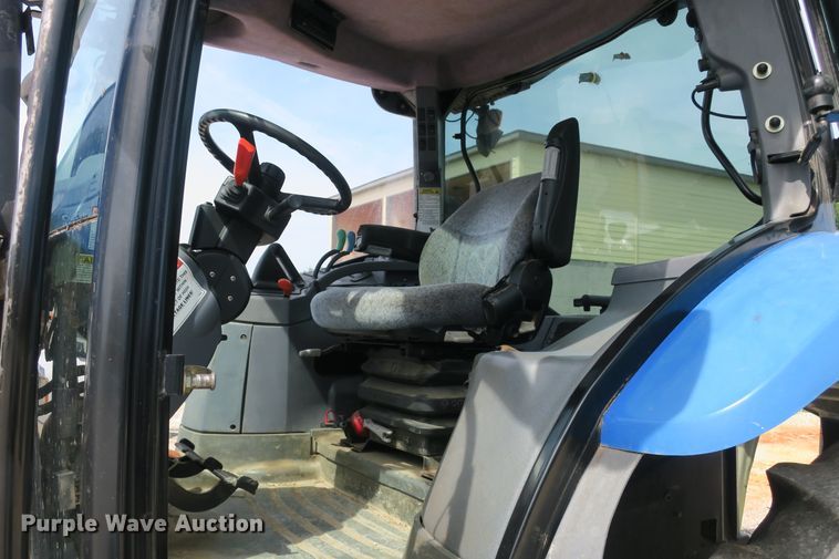 image for item EA9325 New Holland T6030 tractor