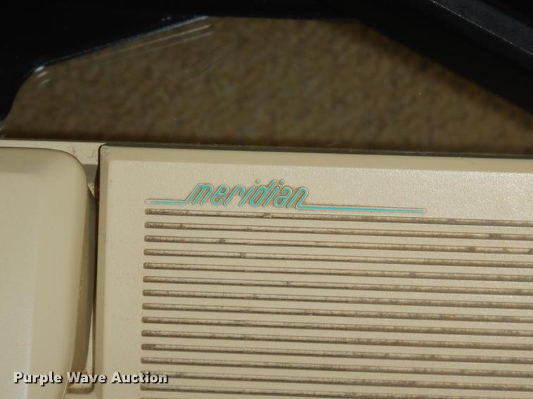 image for item ED9322 Approximately 13 phones