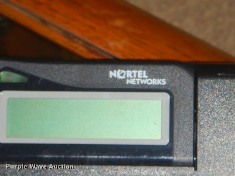 image for item ED9322 Approximately 13 phones