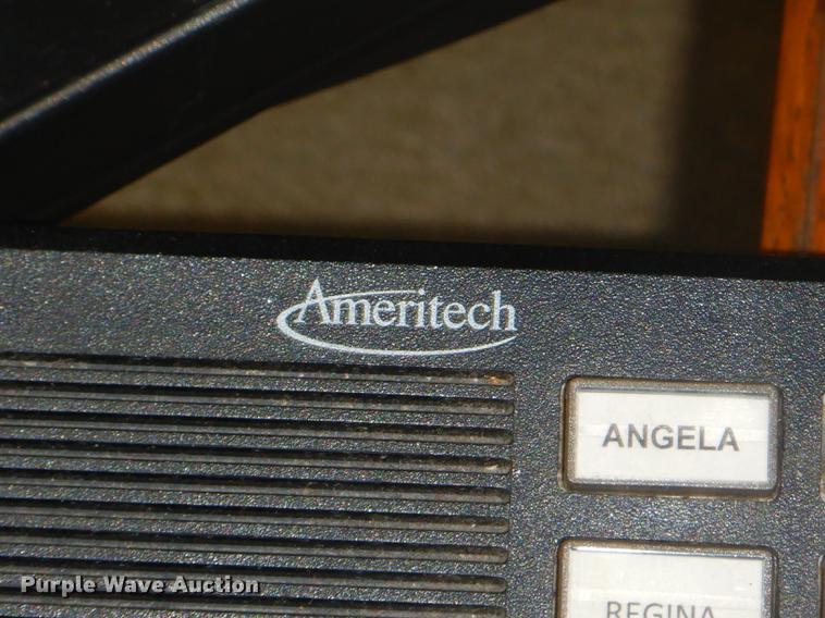 image for item ED9322 Approximately 13 phones