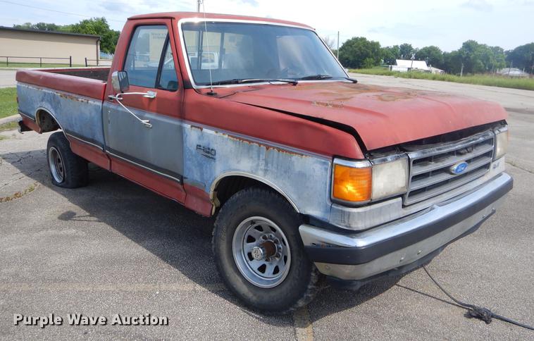 image for item ED9323 1990 Ford F150 pickup truck