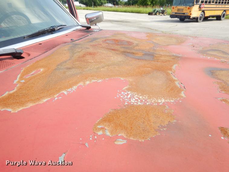 image for item ED9323 1990 Ford F150 pickup truck