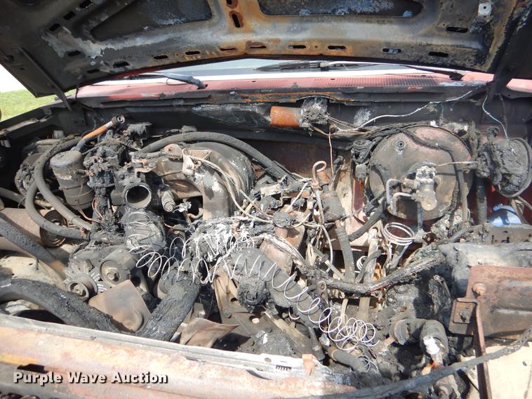 image for item ED9323 1990 Ford F150 pickup truck