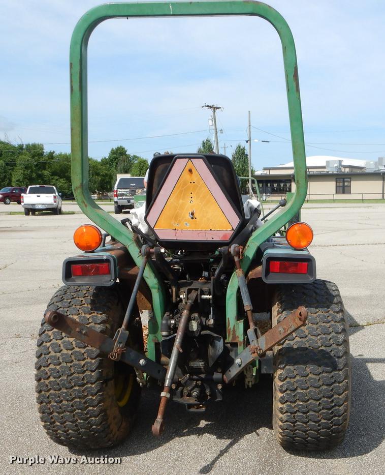 image for item ED9324 John Deere 855 tractor