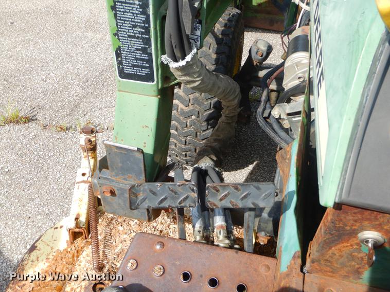 image for item ED9324 John Deere 855 tractor