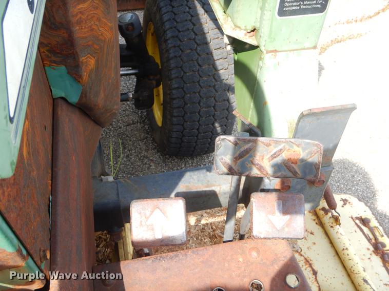 image for item ED9324 John Deere 855 tractor