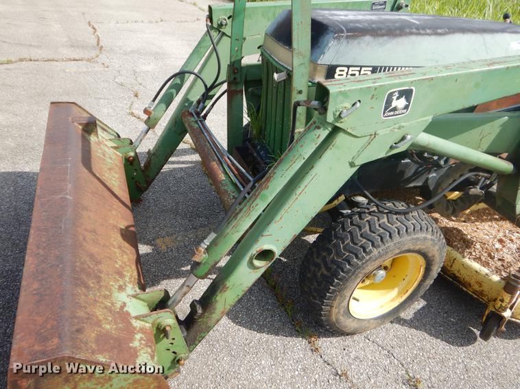 image for item ED9324 John Deere 855 tractor