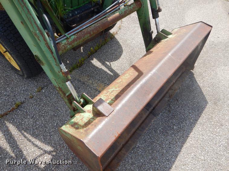 image for item ED9324 John Deere 855 tractor