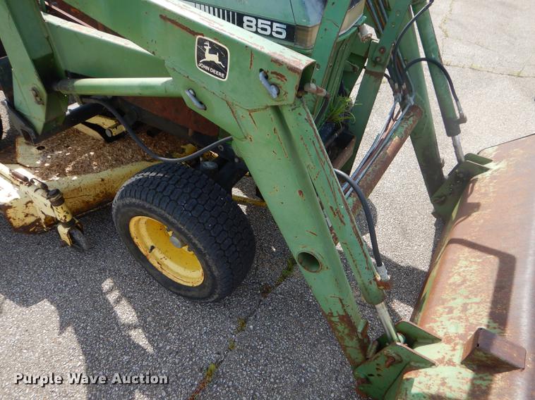 image for item ED9324 John Deere 855 tractor
