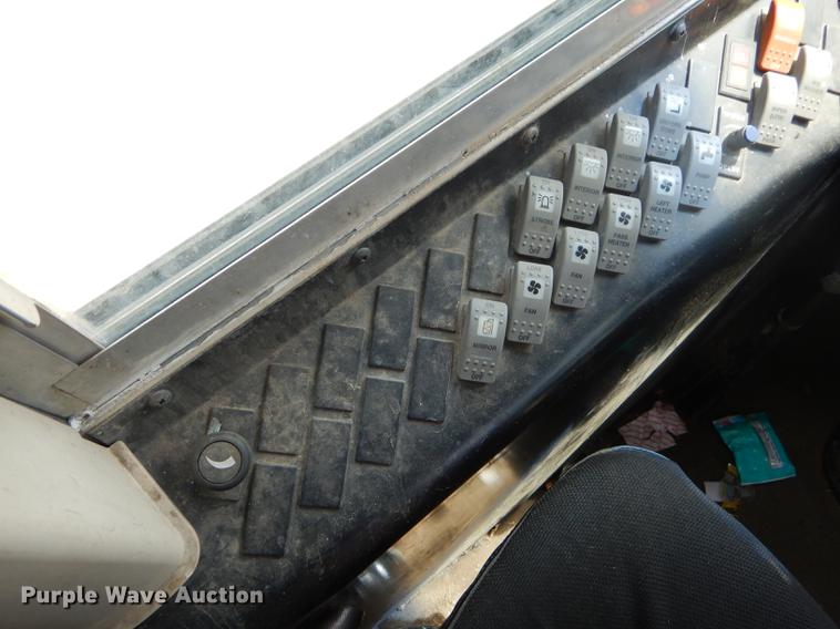 image for item ED9327 2008 Thomas Built Saf-T-Liner MVP EF school bus