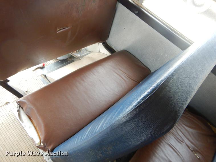 image for item ED9327 2008 Thomas Built Saf-T-Liner MVP EF school bus