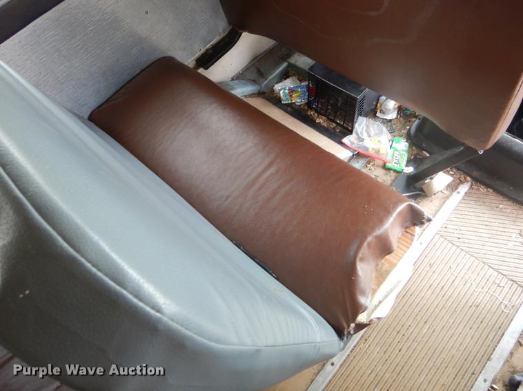 image for item ED9327 2008 Thomas Built Saf-T-Liner MVP EF school bus