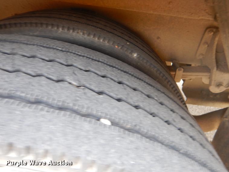 image for item ED9327 2008 Thomas Built Saf-T-Liner MVP EF school bus