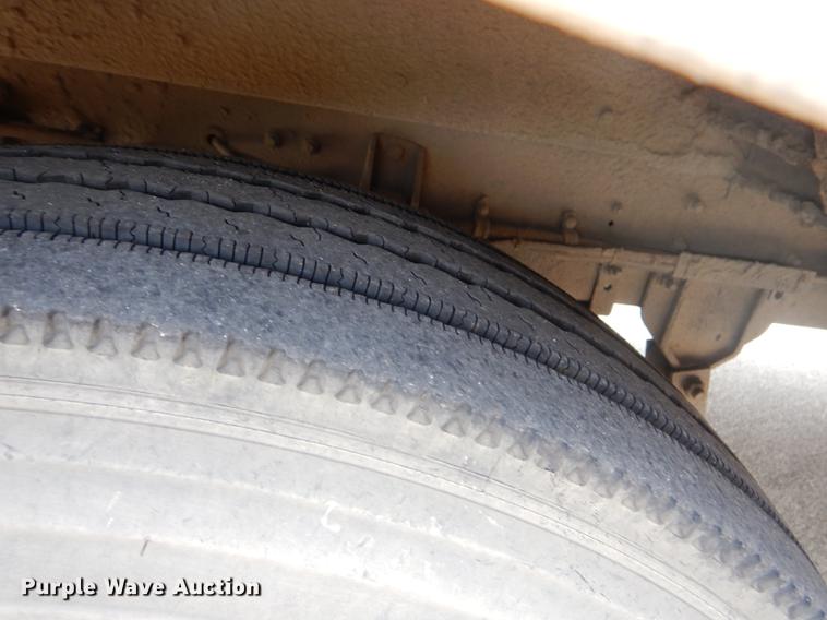 image for item ED9327 2008 Thomas Built Saf-T-Liner MVP EF school bus