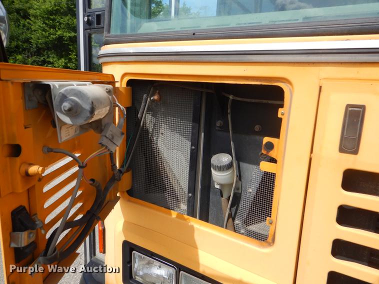 image for item ED9328 2005 Blue Bird All American school bus