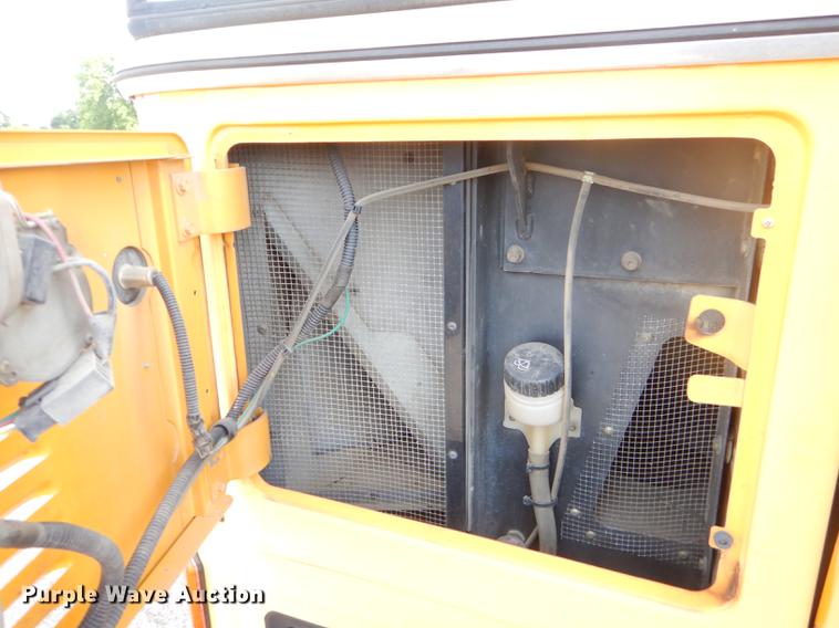 image for item ED9329 2005 Blue Bird All American school bus