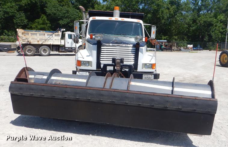 image for item ED9364 1991 International 4900 dump truck