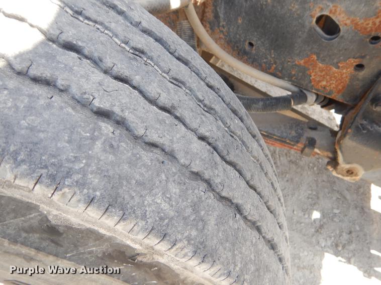 image for item ED9364 1991 International 4900 dump truck