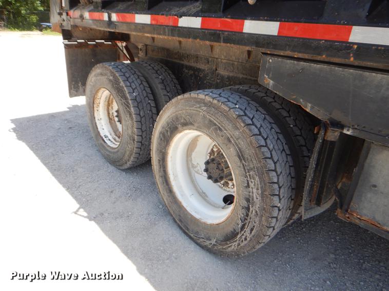 image for item ED9364 1991 International 4900 dump truck