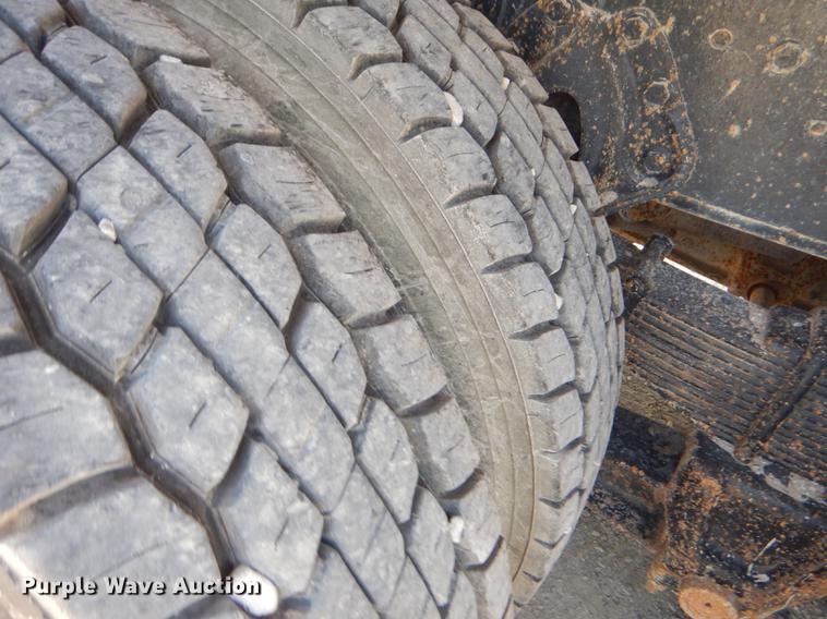 image for item ED9364 1991 International 4900 dump truck