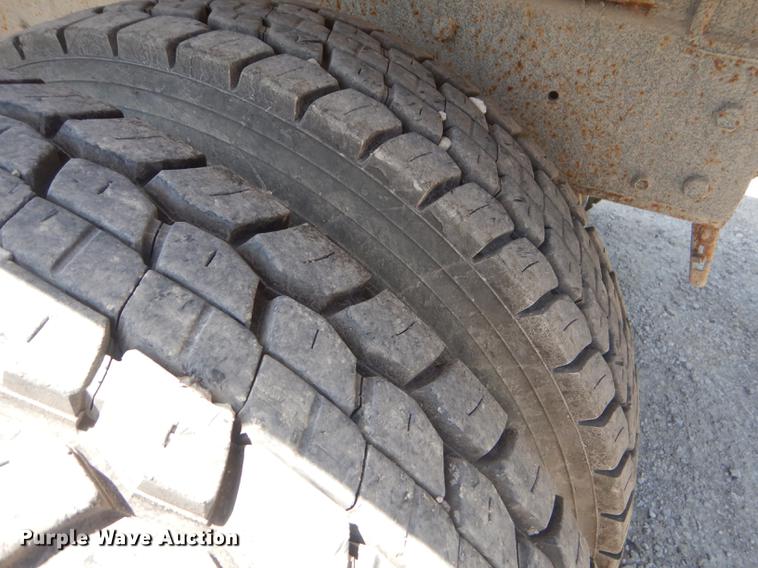 image for item ED9364 1991 International 4900 dump truck