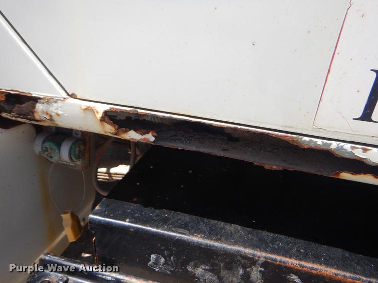 image for item ED9364 1991 International 4900 dump truck