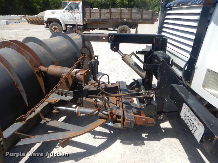 image for item ED9364 1991 International 4900 dump truck