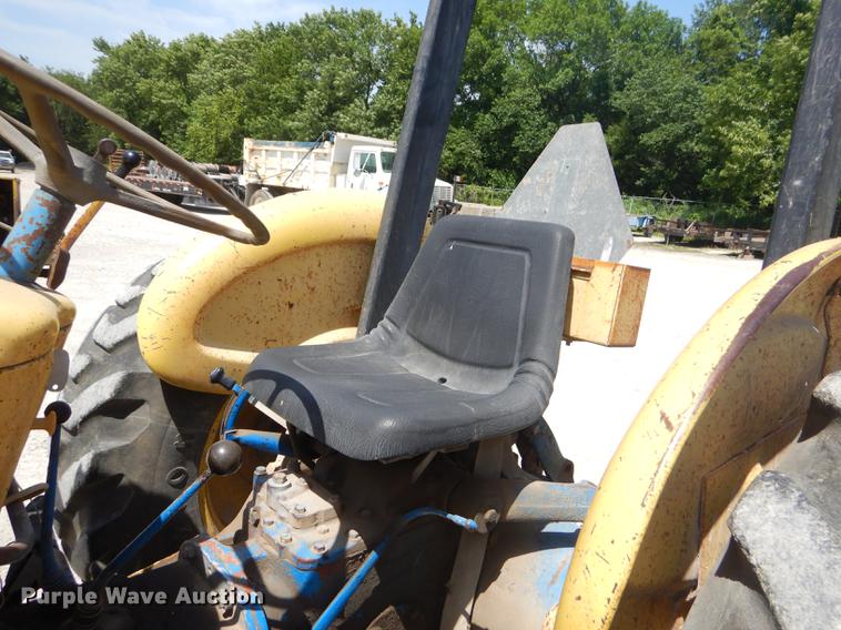image for item ED9367 Ford 4500 tractor