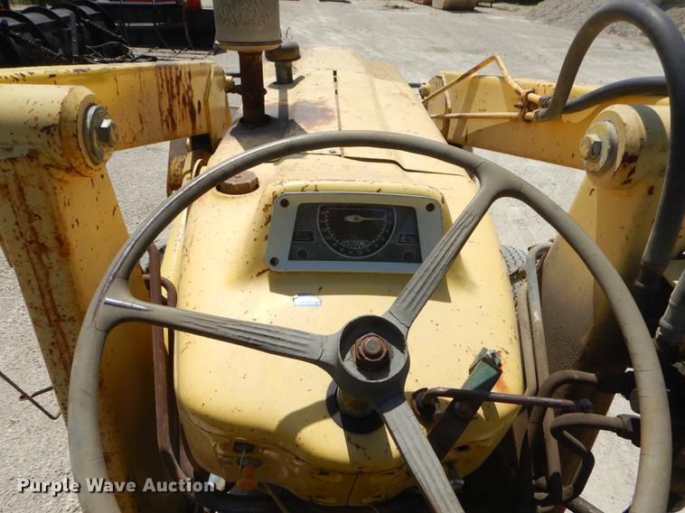 image for item ED9367 Ford 4500 tractor