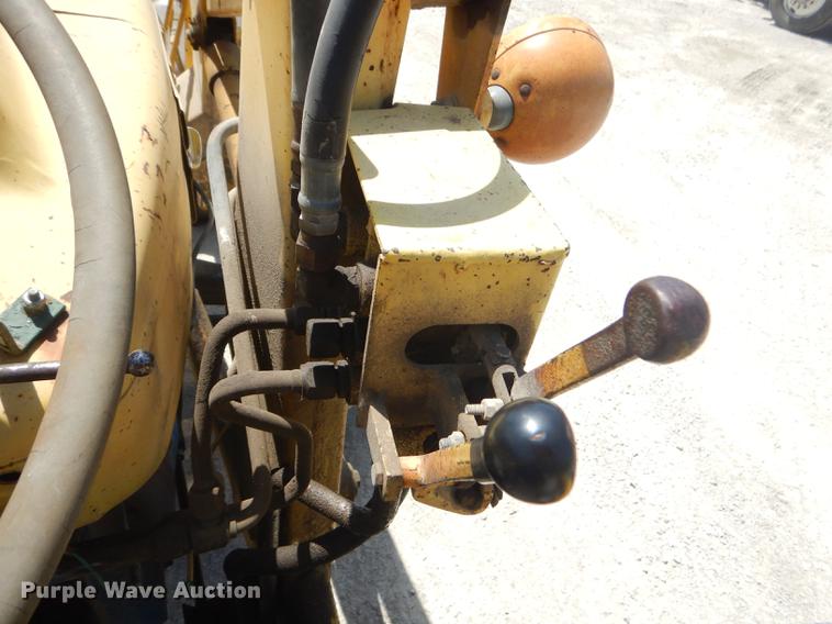image for item ED9367 Ford 4500 tractor