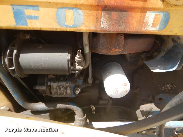 image for item ED9367 Ford 4500 tractor