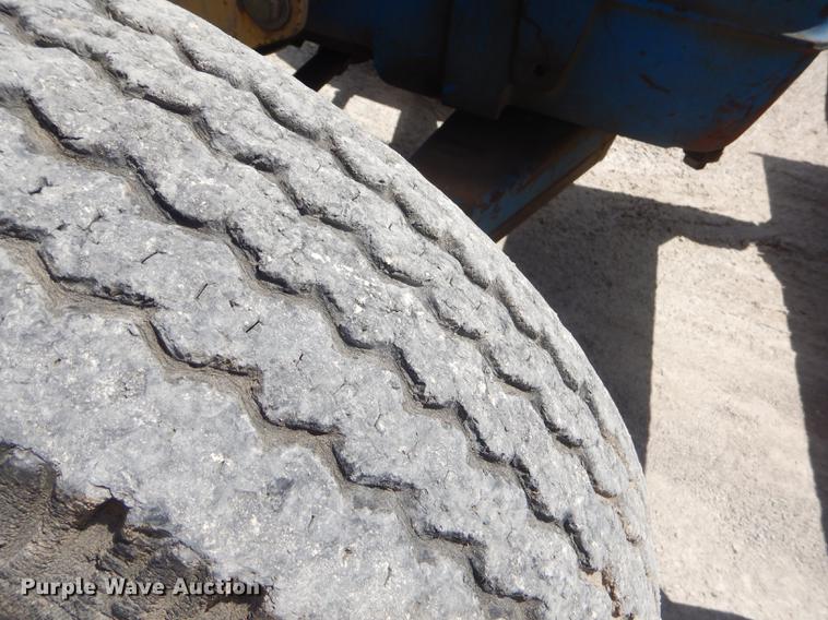 image for item ED9367 Ford 4500 tractor