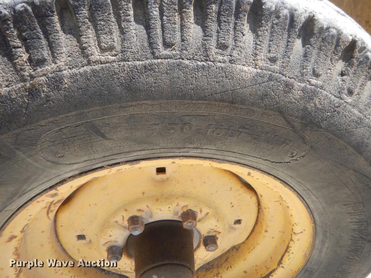 image for item ED9367 Ford 4500 tractor