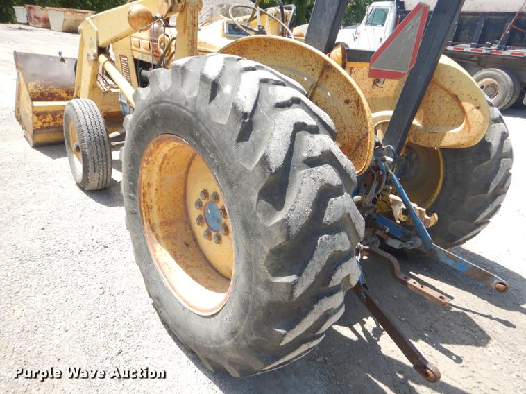 image for item ED9367 Ford 4500 tractor
