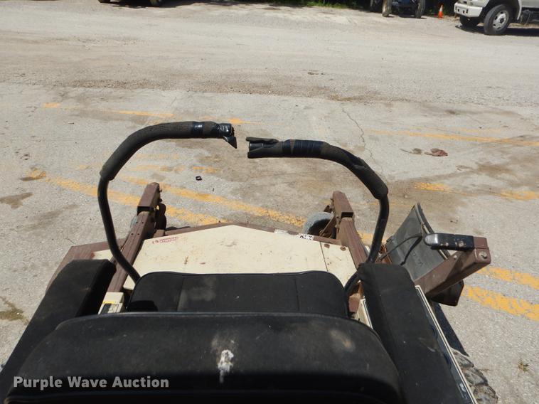 image for item ED9369 Grasshopper 722D ZTR lawn mower