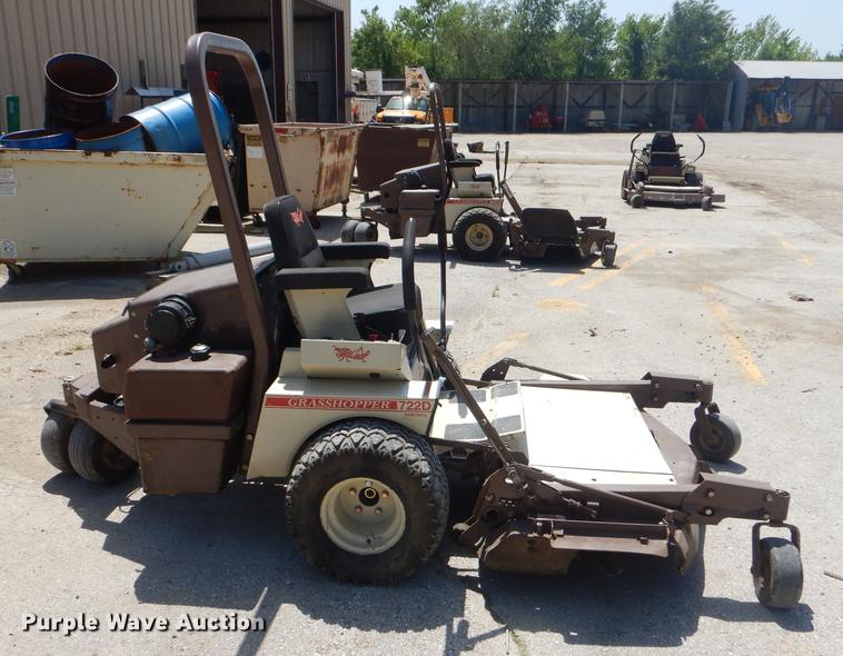image for item ED9370 Grasshopper 722D ZTR lawn mower