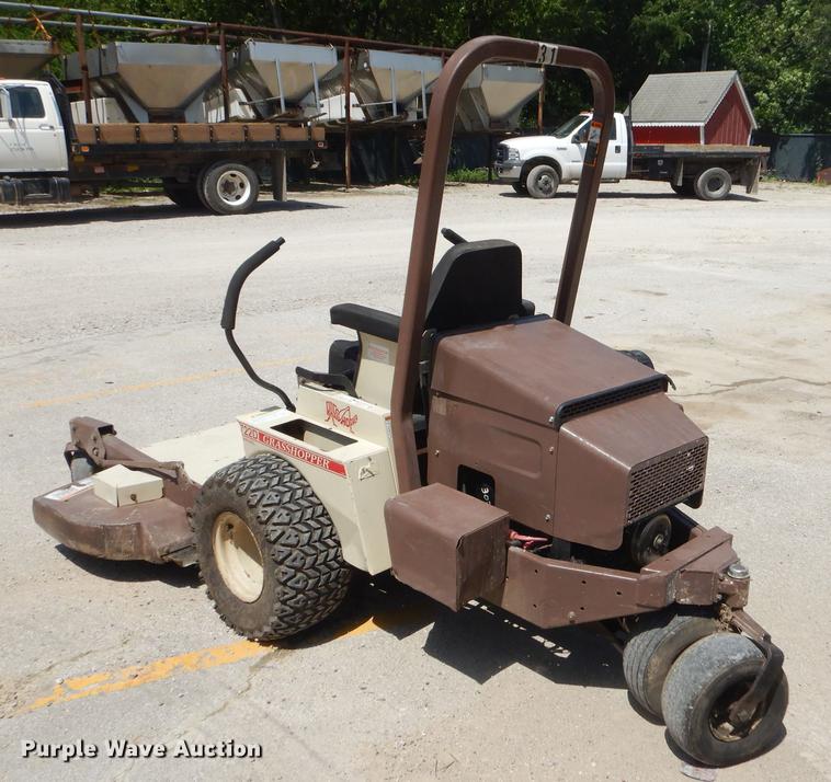 image for item ED9370 Grasshopper 722D ZTR lawn mower