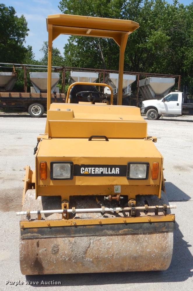 image for item ED9372 Caterpillar CB224B double drum vibratory roller