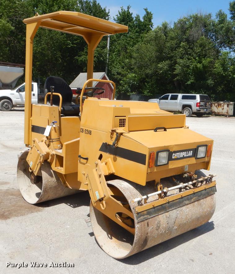 image for item ED9372 Caterpillar CB224B double drum vibratory roller