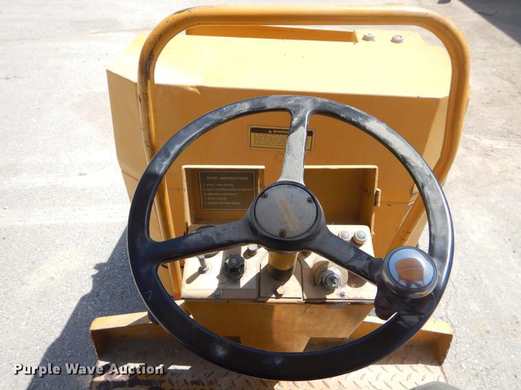 image for item ED9372 Caterpillar CB224B double drum vibratory roller