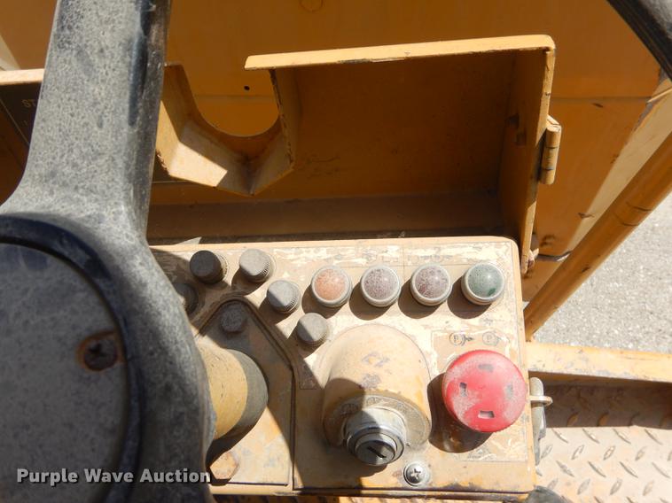 image for item ED9372 Caterpillar CB224B double drum vibratory roller