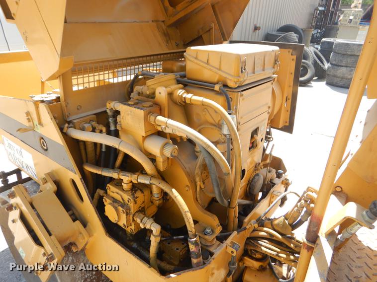 image for item ED9372 Caterpillar CB224B double drum vibratory roller