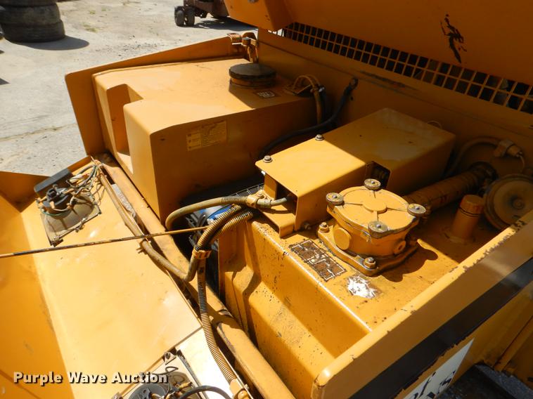 image for item ED9372 Caterpillar CB224B double drum vibratory roller