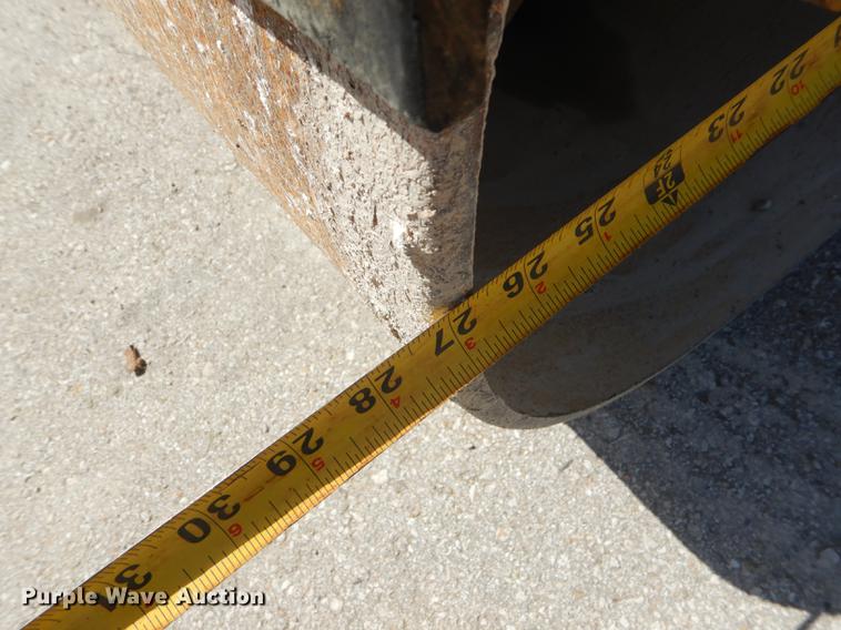 image for item ED9372 Caterpillar CB224B double drum vibratory roller